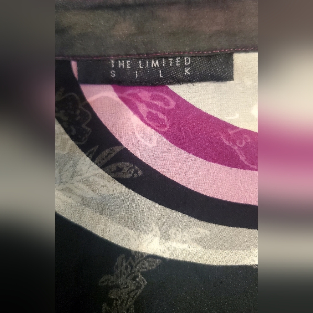 The Limited Women's Pink and Black Button Down Shirt. 100% Pure Silk. - Picture 3 of 5